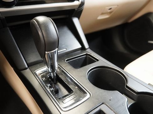 Used 2018 Subaru Outback 3.6R Limited image 22