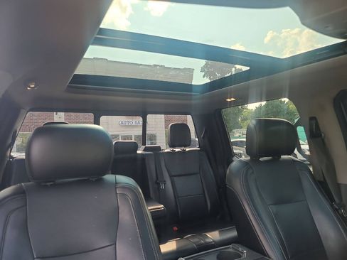 Used 2018 Ford F350 Lariat w/ Lariat Ultimate Package AWD/4WD image 34