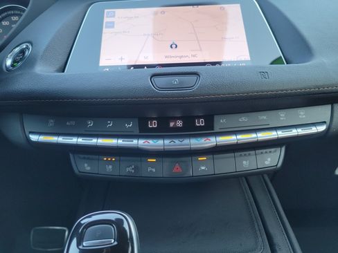 Used 2020 Cadillac XT4 Sport AWD/4WD image 18