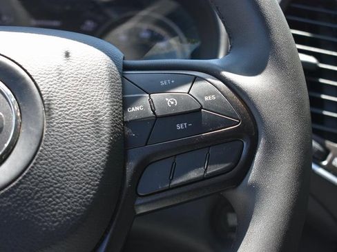 Used 2022 Jeep Cherokee Trailhawk image 15