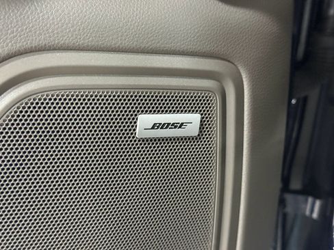 Used 2020 Porsche Macan Turbo image 14