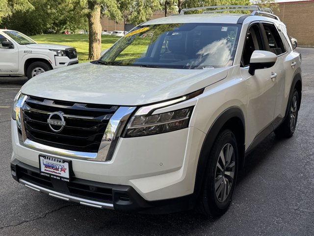 Used 2023 Nissan Pathfinder SL AWD/4WD image 38