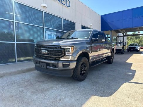 Used 2022 Ford F250 Lariat w/ Black Appearance Package AWD/4WD image 4