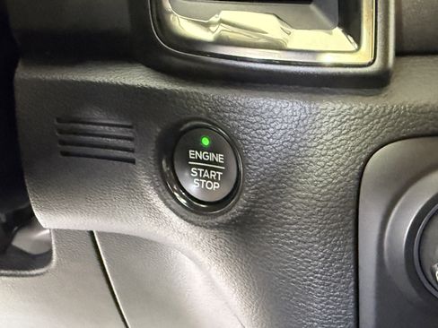 Certified 2022 Ford Ranger Lariat w/ Tremor Off-Road Package image 29