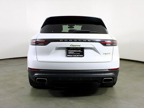 Used 2019 Porsche Cayenne E-Hybrid image 6