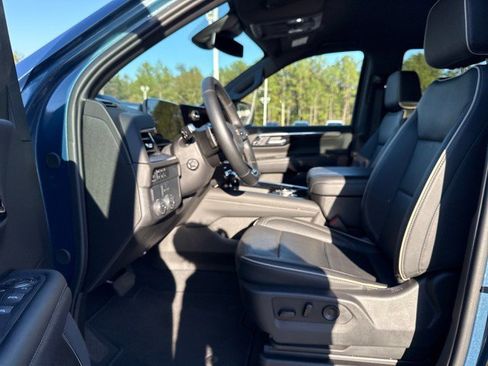 Used 2025 Chevrolet Tahoe Premier image 21