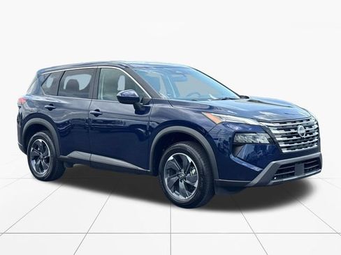 Used 2025 Nissan Rogue SV FWD image 8