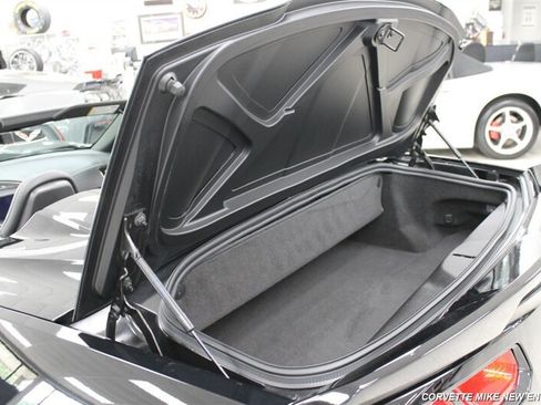 Used 2014 Chevrolet Corvette Stingray Convertible RWD image 36
