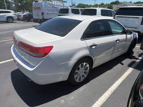 Used 2011 Lincoln MKZ FWD image 2
