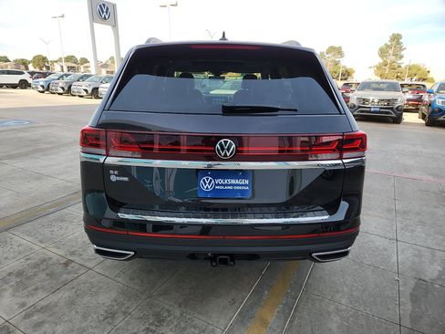 New 2026 Volkswagen Atlas SE image 6