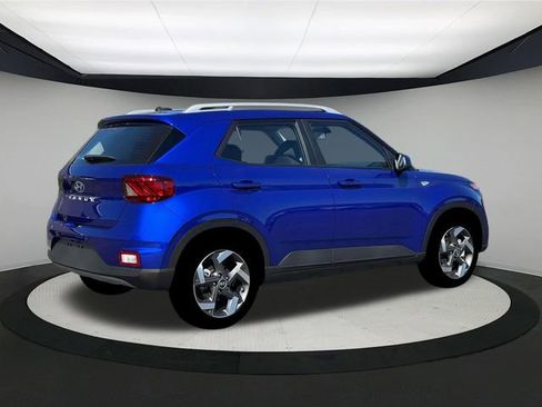 New 2026 Hyundai Venue SEL image 8