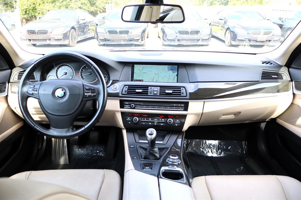 Used 2011 BMW 535i Sedan RWD image 12