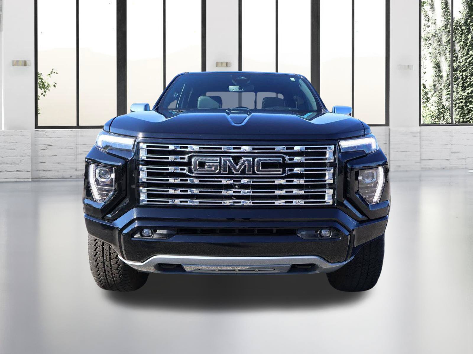 Used 2023 GMC Canyon Denali w/ Denali Black Edition AWD/4WD image 9