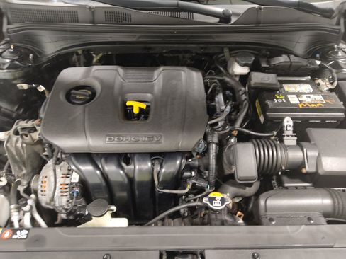 Used 2020 Kia Forte LXS FWD image 30