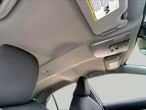 Used 2024 Toyota Camry LE FWD image 14