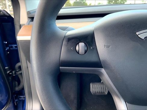 Used 2021 Tesla Model 3 Standard Range Plus RWD image 22