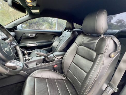 Used 2016 Ford Mustang GT RWD image 29