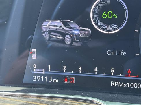 Used 2023 Cadillac Escalade Sport w/ LPO, ONYX Package AWD/4WD image 9