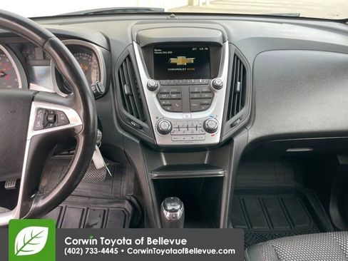 Used 2017 Chevrolet Equinox LT w/ Convenience Package image 17