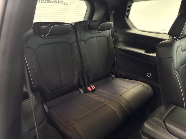 Used 2025 Jeep Grand Cherokee L Summit AWD/4WD image 34