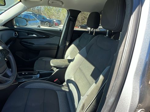 Used 2023 Chevrolet TrailBlazer LT w/ Convenience Package image 17
