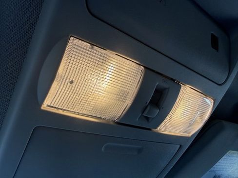 Certified 2025 Nissan Frontier SV image 26