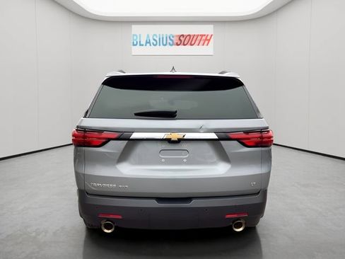 Used 2023 Chevrolet Traverse LT w/ LT Premium Package AWD/4WD image 4