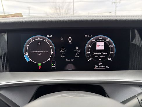 New 2026 Volkswagen Tiguan SE R-Line image 18