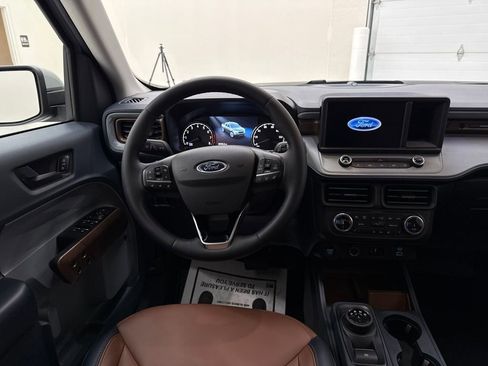 Used 2023 Ford Maverick Lariat w/ Lariat Luxury Package image 14