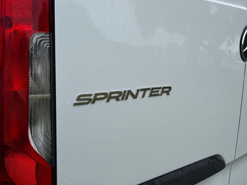 Used 2025 Mercedes-Benz Sprinter 2500 image 23