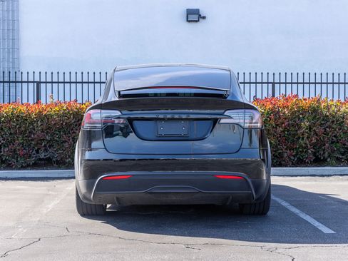 Used 2022 Tesla Model X AWD/4WD image 8
