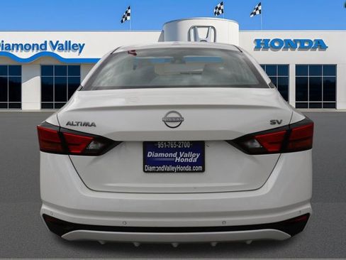 Used 2023 Nissan Altima 2.5 SV image 5