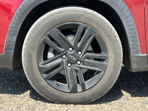 Used 2024 Chevrolet Trax ACTIV w/ Sunroof Package FWD image 12