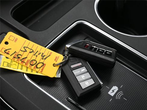 Certified 2025 Acura MDX SH-AWD image 5