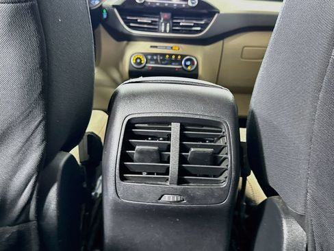 Used 2020 Ford Escape SE FWD image 26