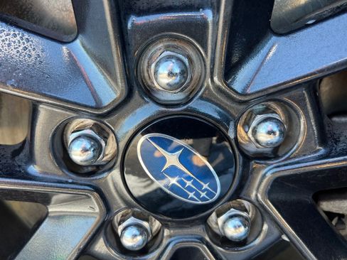 Used 2017 Subaru Crosstrek 2.0i Premium AWD/4WD image 32
