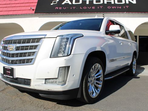 Used 2017 Cadillac Escalade ESV Premium Luxury w/ LPO, Radiant Package image 6