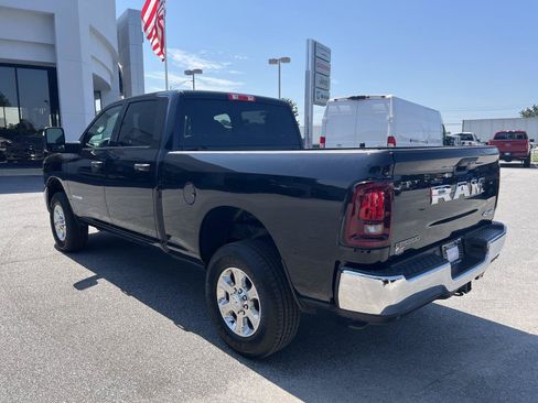 Used 2026 RAM 2500 Big Horn AWD/4WD image 17