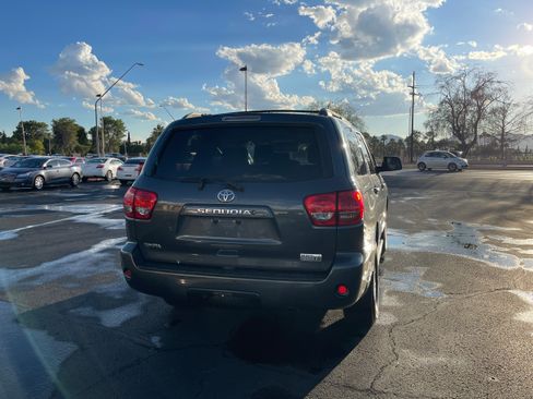 Used 2008 Toyota Sequoia SR5 image 4