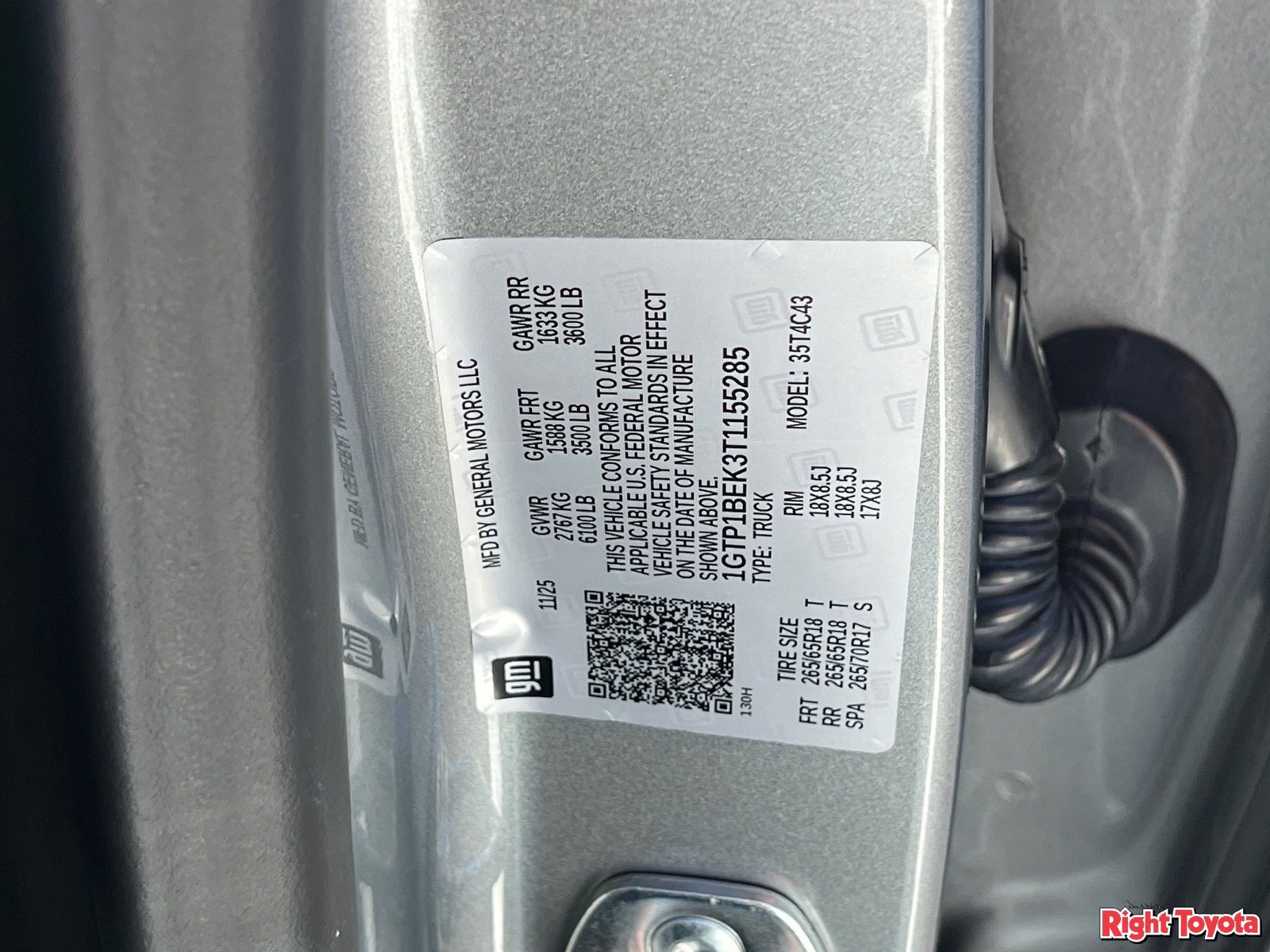 Used 2026 GMC Canyon Elevation RWD image 32