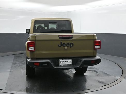 New 2026 Jeep Gladiator Sport AWD/4WD image 5