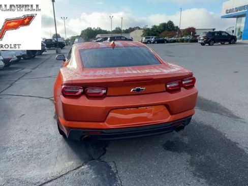 Used 2023 Chevrolet Camaro LT w/ Technology Package RWD image 7