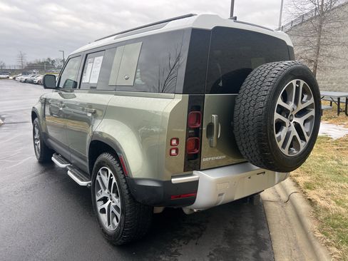 Used 2022 Land Rover Defender 110 S image 5