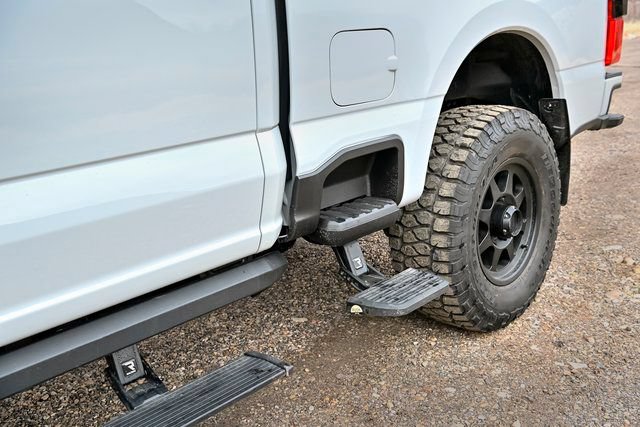 New 2026 Ford F350 Lariat w/ Black Appearance Package AWD/4WD image 9