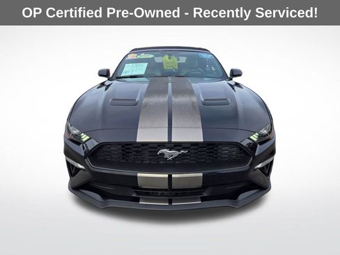 Used 2018 Ford Mustang Premium image 2