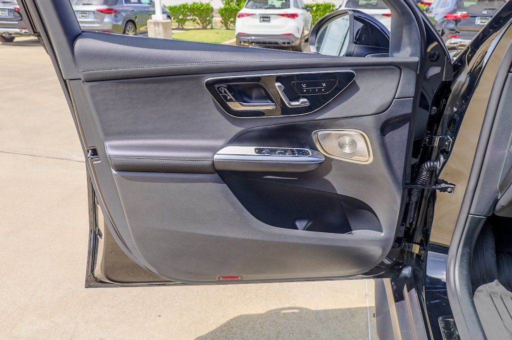 Certified 2026 Mercedes-Benz GLC 300 image 23