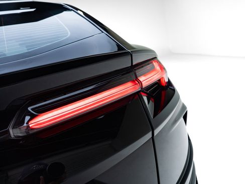 Used 2019 Lamborghini Urus AWD/4WD image 31