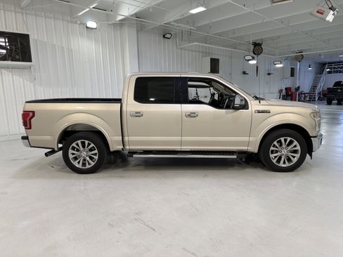 Used 2017 Ford F150 Lariat image 6
