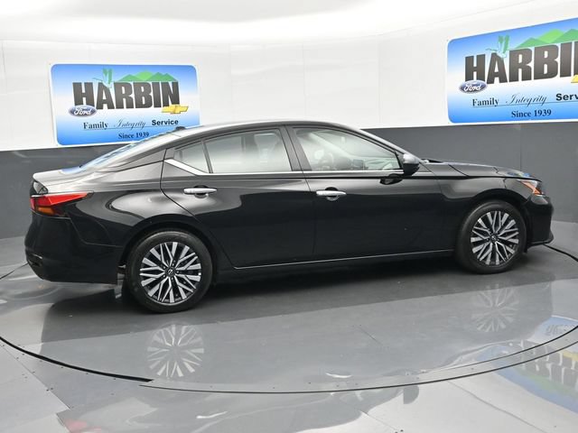 Used 2025 Nissan Altima 2.5 SV FWD image 6