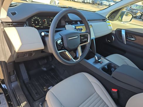 New 2025 Land Rover Discovery Sport S image 16